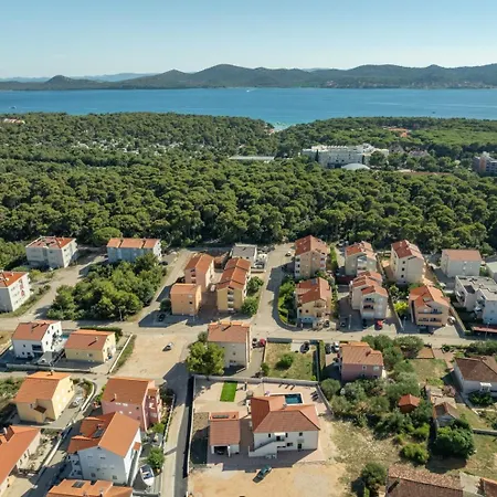 Semesterbostad Crowonder Lucija With Large Swimming Pool